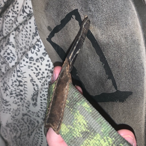 Men’s Chaco Flip Flops - Picture 4 of 5